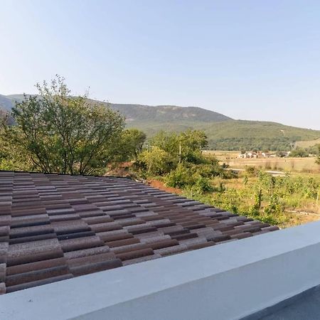 Oz - Obecana Zemlja Permaculture Homestead Blagaj Kültér fotó