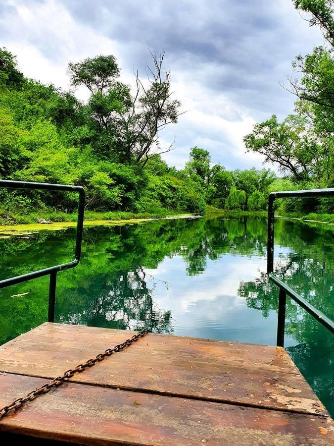 Oz - Obecana Zemlja Permaculture Homestead Blagaj Kültér fotó